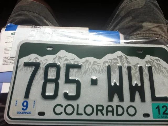 785